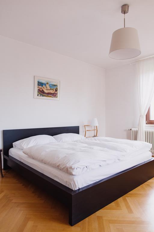 Zimmer & Appartements In Der Gamlitzerstrasse Ehrenhausen Kültér fotó